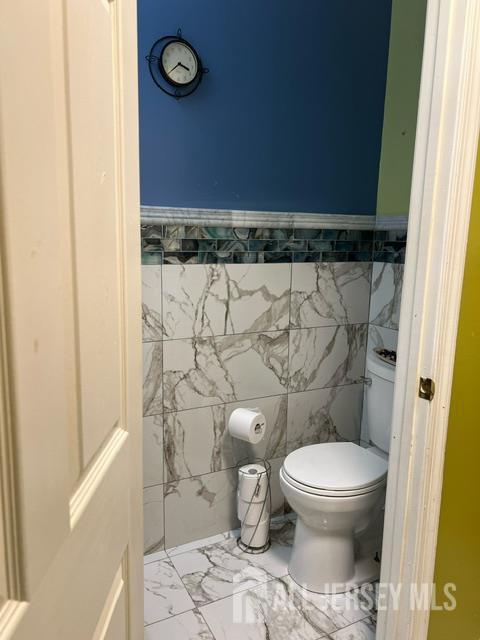 52 Windsong Cir E, Brunswick, NJ 08816 - photo 9