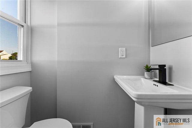 4 Schmitt St, Sayreville, NJ 08872 - photo 17