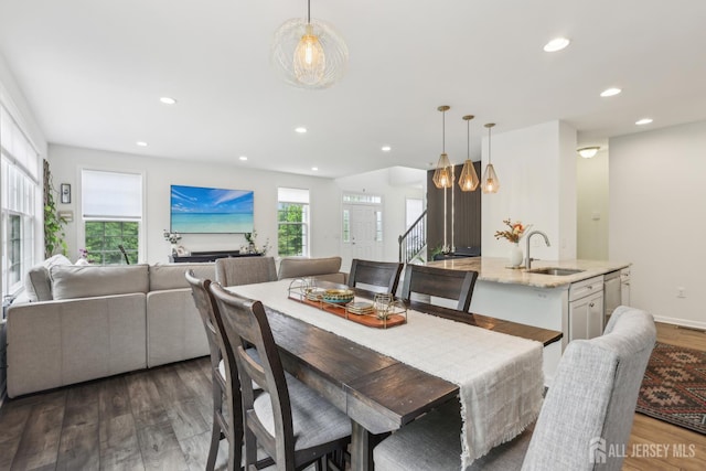 106 Ellsworth Way S, Brunswick, NJ 08852 - dining space featuring dark wood finished floors and recessed lighting