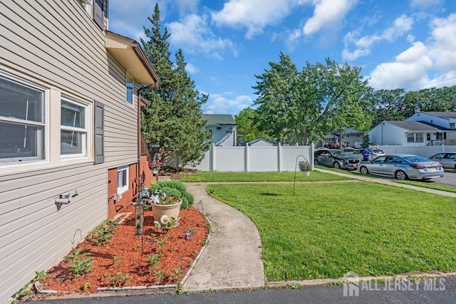73 Webb Dr, Fords, NJ 08863 - view of yard with a residential view