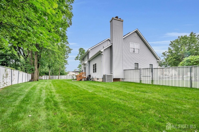 10 Rauer Ct, South Plainfield, NJ 07080 - view of fenced backyard