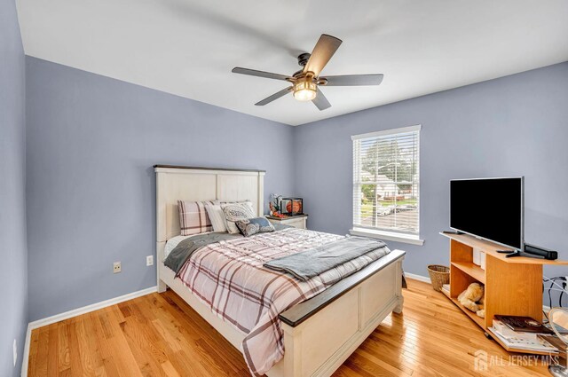 10 Rauer Ct, South Plainfield, NJ 07080 - bedroom featuring light wood-style flooring and a ceiling fan