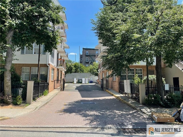 76 Union St Unit A10, Newark, NJ 07105 - view of decorative road