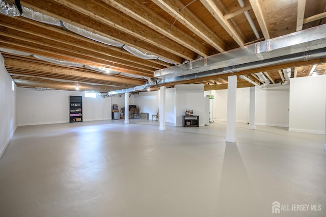 15 Heather Ct, Mansfield, NJ 08022 - finished basement with baseboards