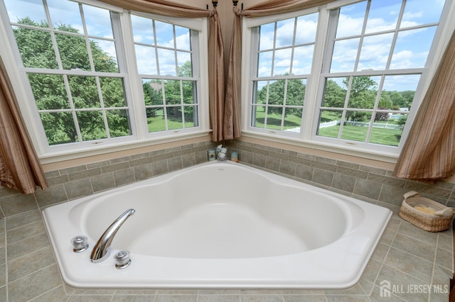 15 Heather Ct, Mansfield, NJ 08022 - full bathroom with a bath