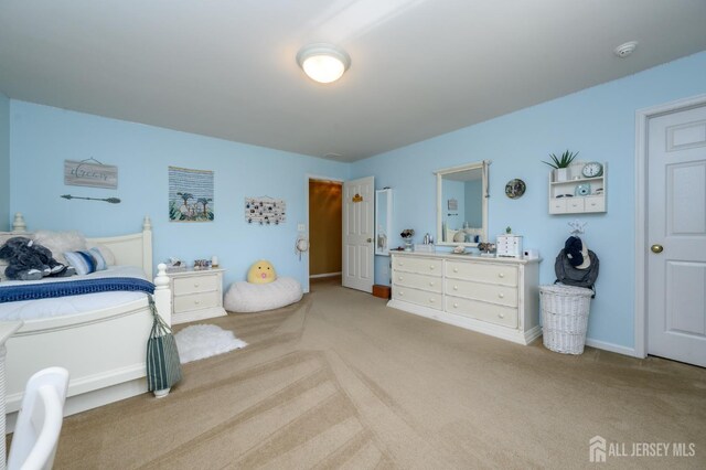 15 Heather Ct, Mansfield, NJ 08022 - bedroom featuring light carpet and baseboards