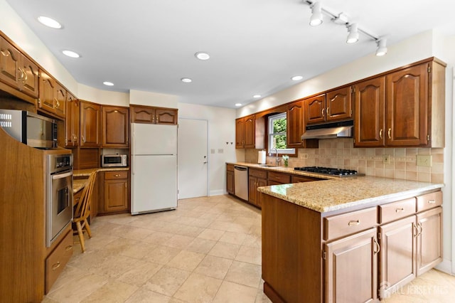18 Mulberry Ln, Edison, NJ 08820 - photo 17