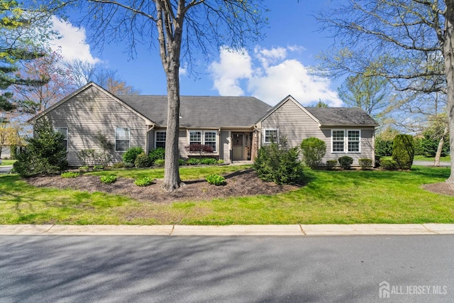 33 Hillsborough Dr, Monroe, NJ 08831 - photo 1