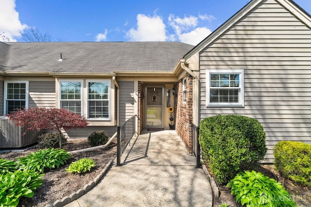 33 Hillsborough Dr, Monroe, NJ 08831 - photo 2