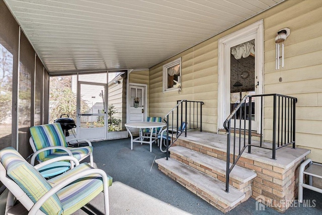 view of sunroom / solarium