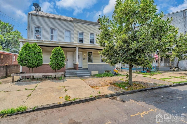 Listing photo 2 for 217 Emory Ave, Trenton NJ 08611