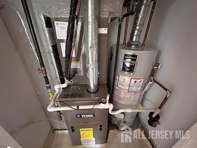 13-B Ashbourne Dr Unit B, Monroe, NJ 08831 - utilities featuring gas water heater