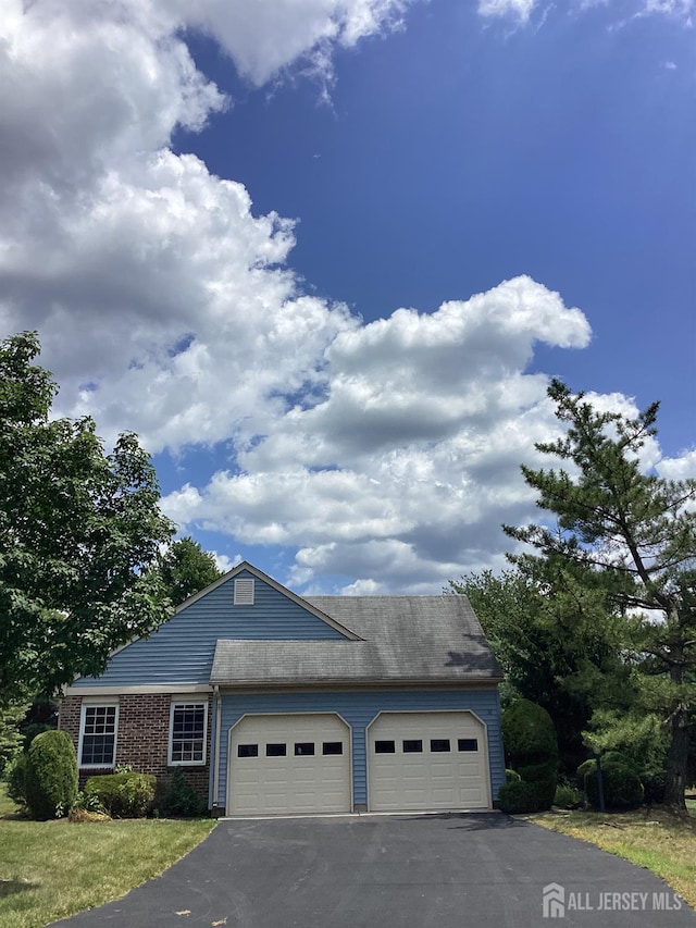30 Martin Van Buren Dr, Monroe, NJ 08831 - photo 3