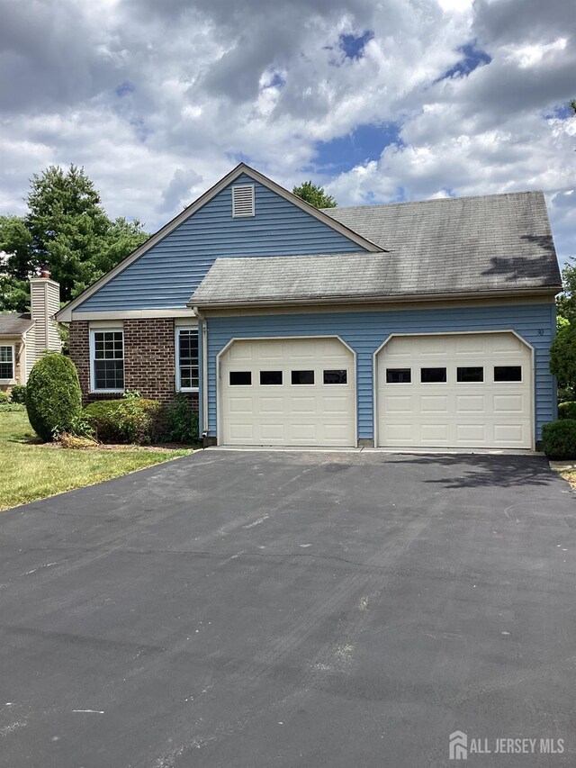 30 Martin Van Buren Dr, Monroe, NJ 08831 - photo 2