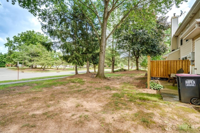 43 Nottingham Way, Franklin, NJ 08873 - view of yard