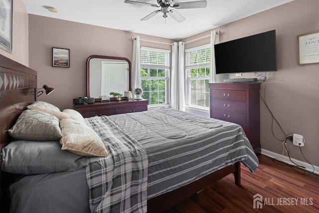 15 Homestead Dr, Burlington Twp, NJ 08068 - bedroom featuring wood finished floors, baseboards, and a ceiling fan