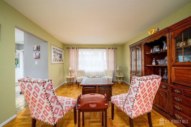 sitting room with baseboards