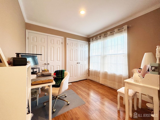 196 Jonathan Pl, Franklin Twsp, NJ 08873 - office with crown molding and light wood finished floors