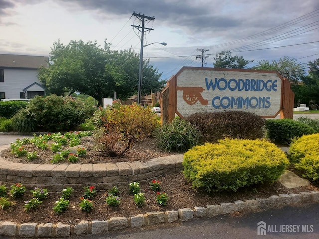 603 Woodbridge Commons Way, Iselin, NJ 08830 - photo 4