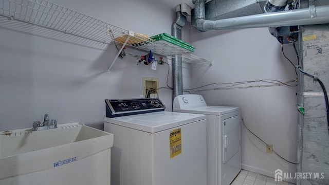 52-C Rutland Ln, Monroe, NJ 08831 - laundry area featuring washing machine and clothes dryer