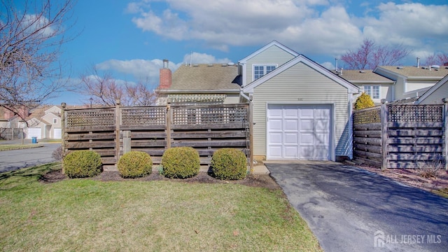 52-C Rutland Ln, Monroe, NJ 08831 - garage featuring driveway