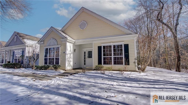 view of front of house