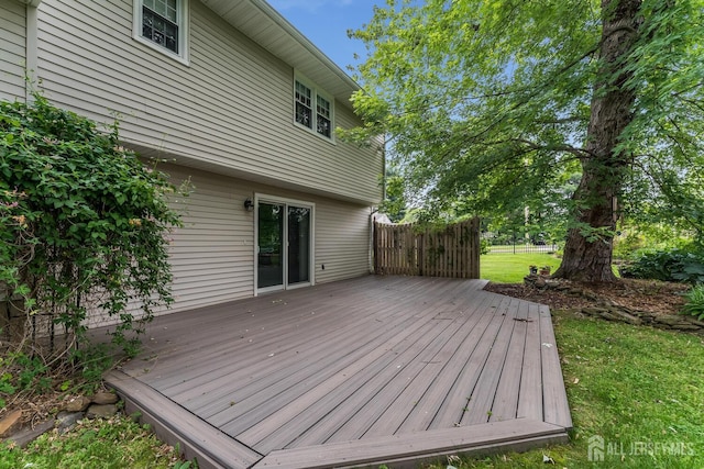 104 Laurel Ave, South Plainfield, NJ 07080 - view of wooden terrace
