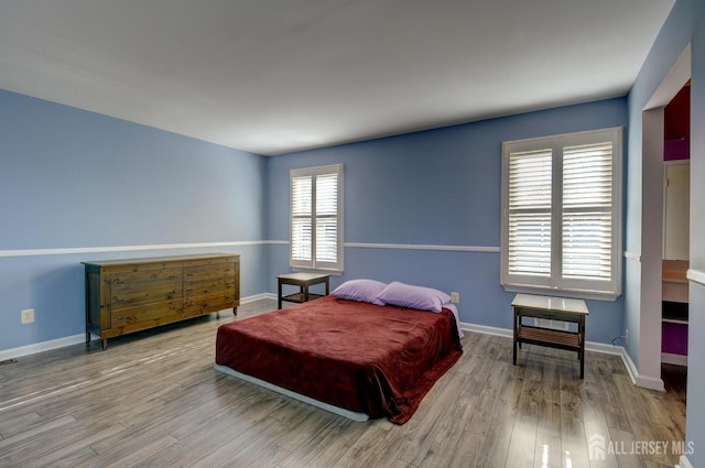 277 Edgeware Ct, Franklin, NJ 08873 - bedroom featuring wood finished floors and baseboards