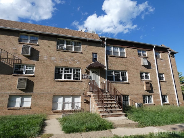 view of building exterior