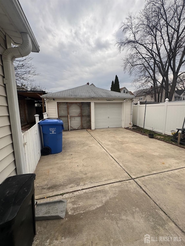 74 Spring St, Woodbridge Proper, NJ 07095 - view of garage