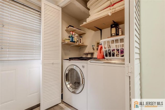 64 Netherwood Cir, Edison, NJ 08820 - laundry area with separate washer and dryer and light wood-type flooring