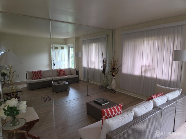 410 Harvard St, Piscataway, NJ 08854 - living room with wood finished floors