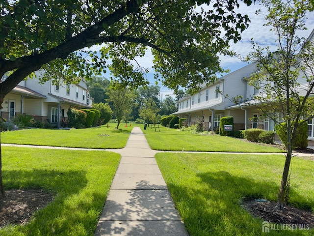 16 Sassafras Ct, North Brunswick, NJ 08902 - view of community featuring a yard