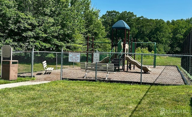 16 Sassafras Ct, North Brunswick, NJ 08902 - view of community jungle gym