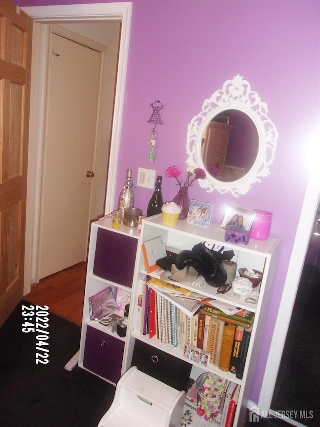 29 Jeffrey Cir S, Brunswick, NJ 08810 - bedroom featuring wood finished floors