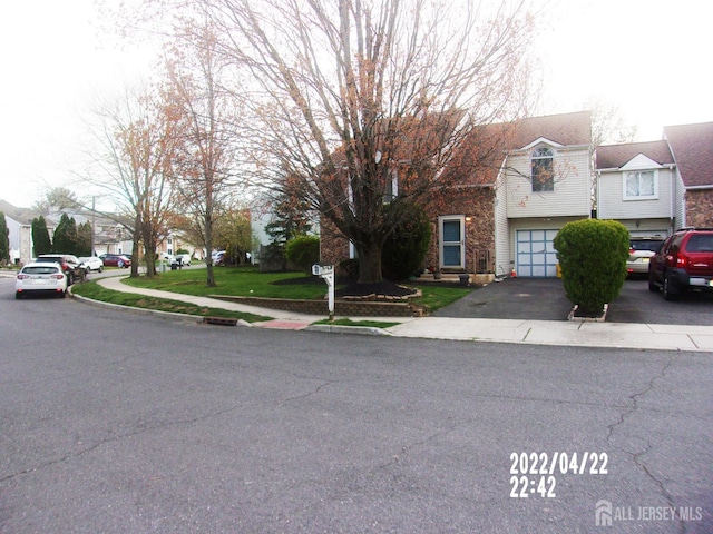 29 Jeffrey Cir S, Brunswick, NJ 08810 - view of asphalt road with sidewalks and curbs
