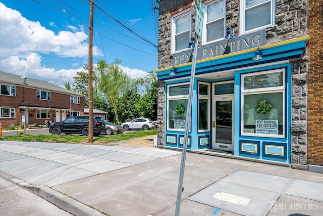 151 N Broadway N, South Amboy, NJ 08879 - entrance to property featuring stone siding
