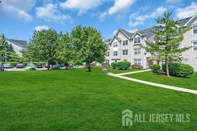 84 Prestwick Way, Edison, NJ 08820 - view of home's community with a yard