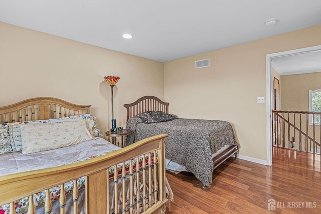 9 Narrow Brook Ct, Plainsboro, NJ 08536 - bedroom featuring wood finished floors, baseboards, and recessed lighting