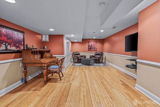 9 Narrow Brook Ct, Plainsboro, NJ 08536 - interior space with wood finished floors, recessed lighting, and baseboards