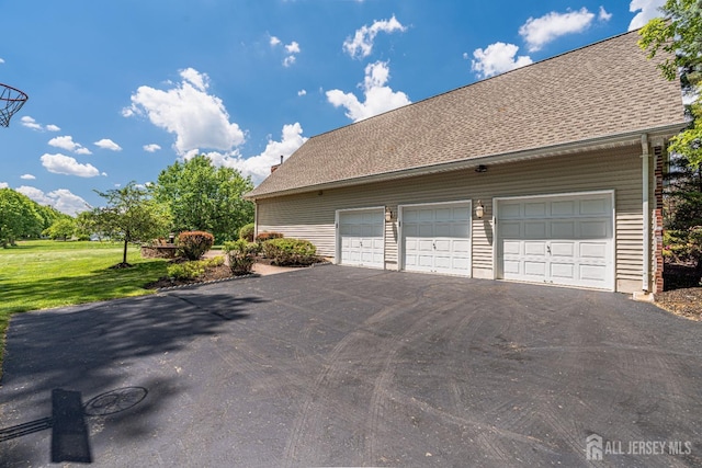 9 Narrow Brook Ct, Plainsboro, NJ 08536 - view of detached garage