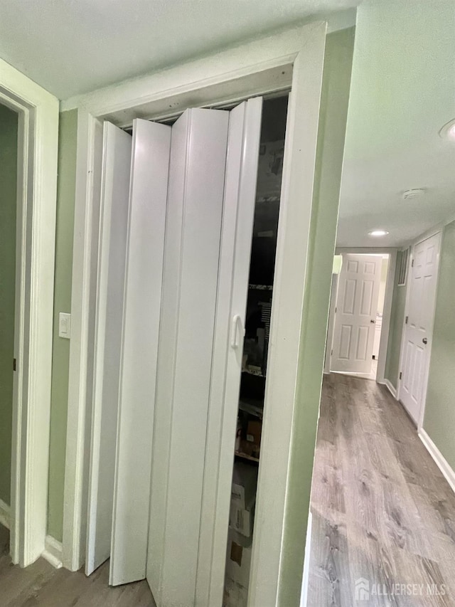 23 Hanover Sq Unit 23D, Middlesex, NJ 08846 - hallway featuring wood finished floors and recessed lighting
