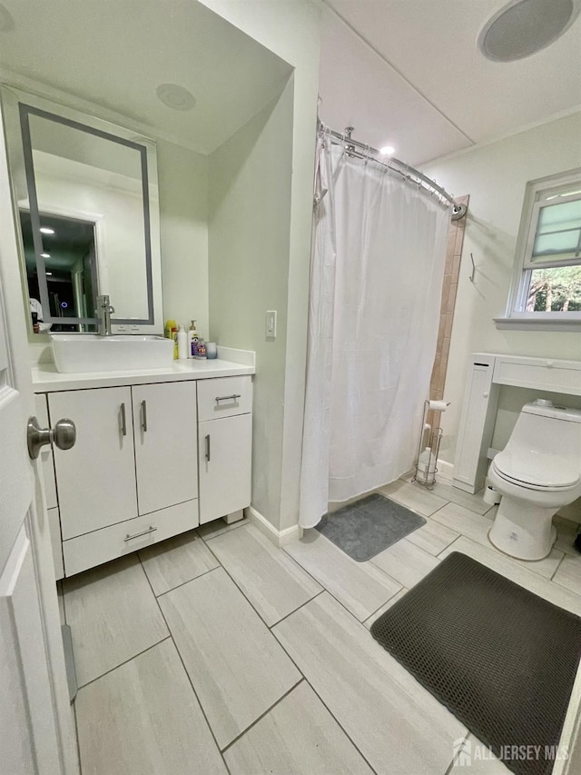 23 Hanover Sq Unit 23D, Middlesex, NJ 08846 - full bathroom with vanity and a shower with shower curtain