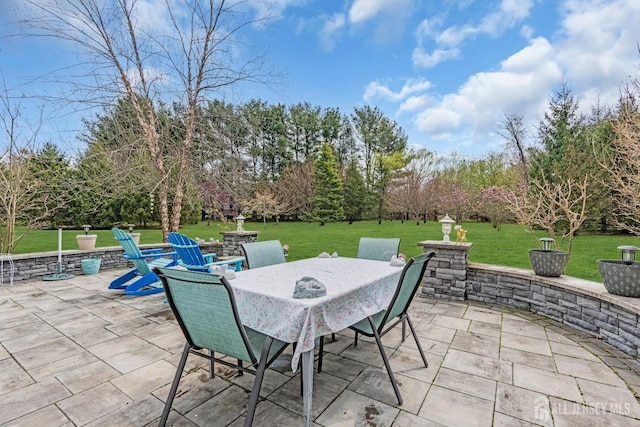 10 E Black Heath Ct, Howell, NJ 07727 - view of patio / terrace with outdoor dining space