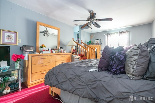 bedroom featuring a ceiling fan