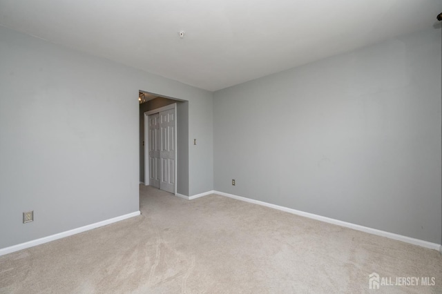 937 Waterford Dr, Edison, NJ 08817 - photo 18