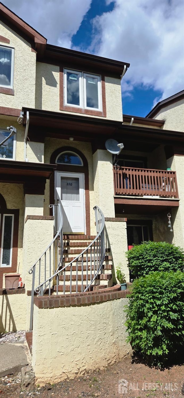 310 Michaels Ct Unit 310, Woodbridge Proper, NJ 07095 - photo 2