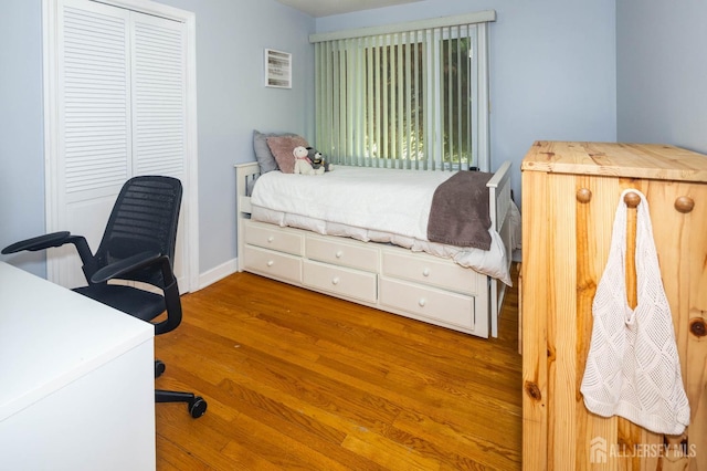 294 Fresh Pond Rd, South Brunswick, NJ 08902 - bedroom with wood finished floors and baseboards