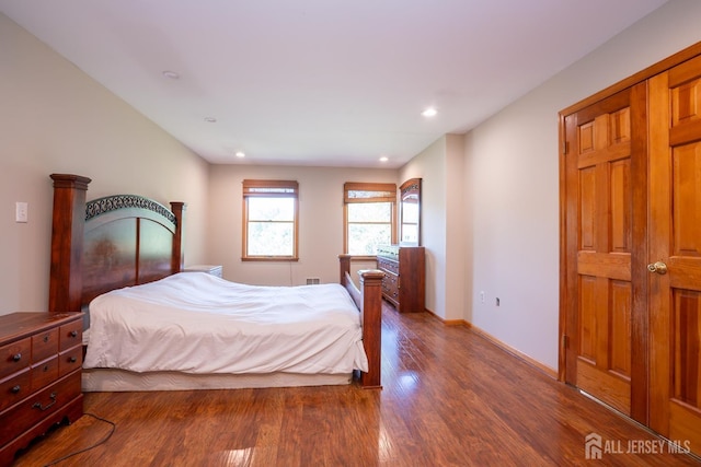 10 Chelsea Ct, South Brunswick, NJ 08810 - bedroom with wood finished floors and recessed lighting