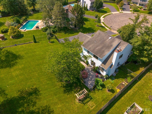 10 Chelsea Ct, South Brunswick, NJ 08810 - view from above of property featuring a pool